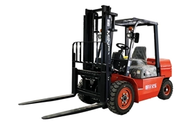 Empilhadeira a Diesel CPC40
